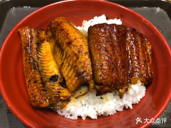 特鳗鱼丼