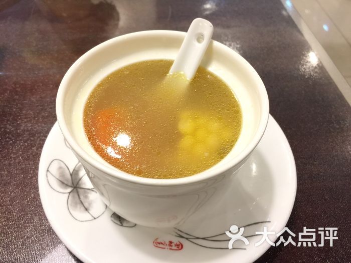 胡萝卜玉米煲鸡汤 每日例汤