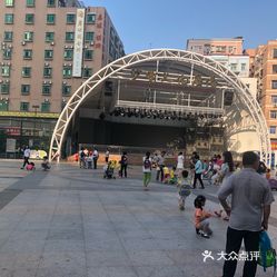 05-14 19:20ca糖豆n豆儿dy人均:0元不知道为啥建不了沙嘴文化广场,就