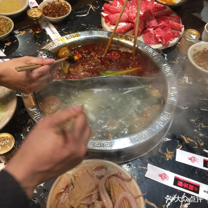 重庆鲜火根老火锅(花果园店)图片