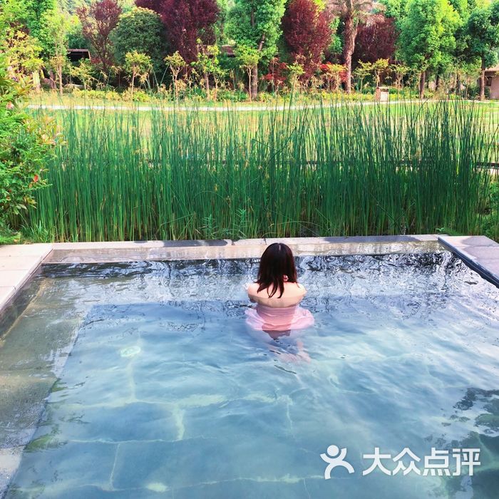 曲尺河温泉度假村