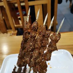 韦记雀味肉烧烤