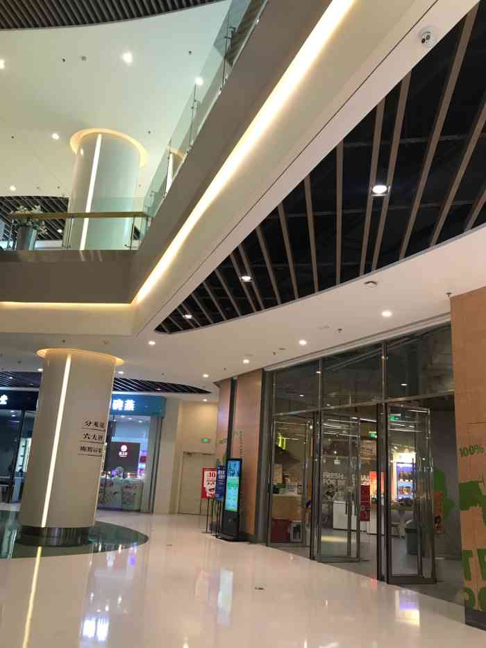 沈阳铁西万象汇-"地点:地铁铁西广场d口出来,开车免费
