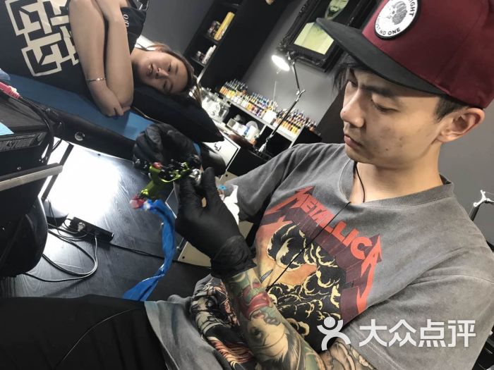 瘦子j上传的图片
