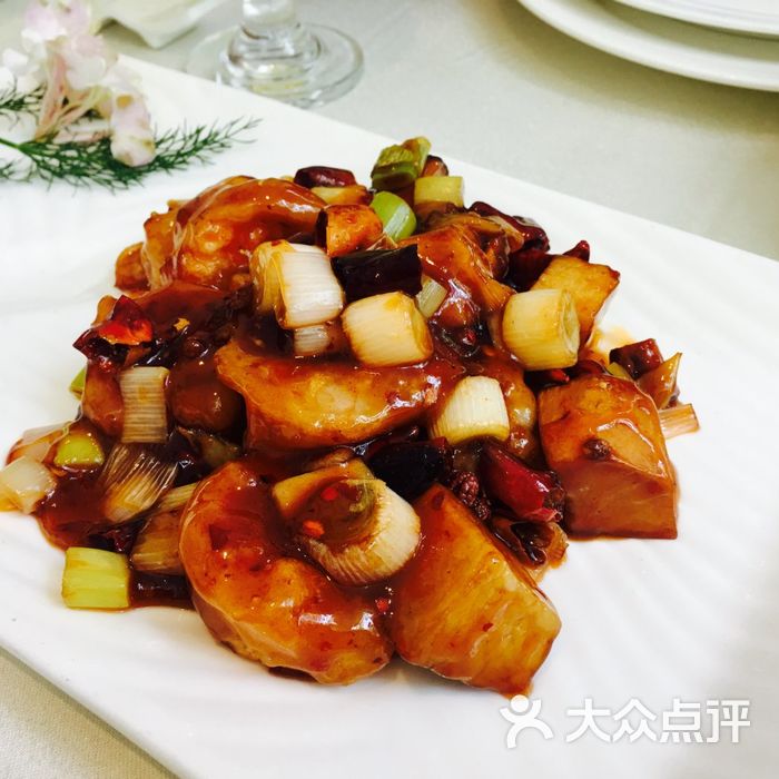 xue           咪咕影儿           紫色的百合花     上传于2018-04