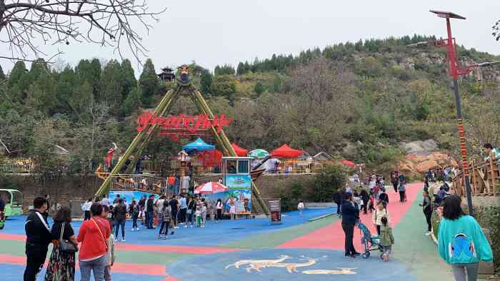 黄鹿泉孩子小镇风景区-"跟着导航去,位置有点偏,山路.