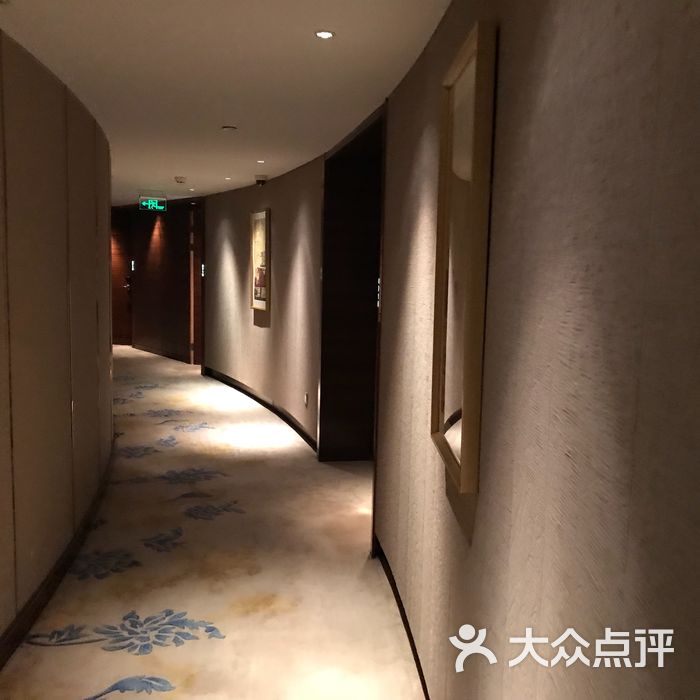 西安皇冠假日酒店