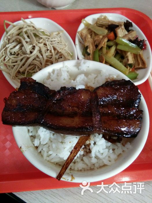 历城区 洪家楼 小吃快餐 快餐简餐 三点把子肉(山大北路店) 所有点评