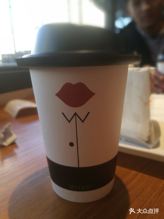 巴黎贝甜(凯德mall望京店)热牛奶图片
