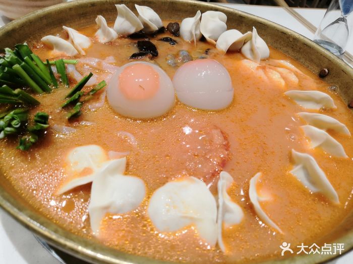 记得《西虹市首富》播完,就有了西红柿首富.