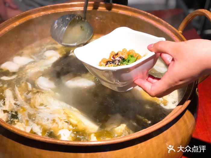冒泡儿沸石铜锅鱼(沙湾店)老坛酸菜锅底图片 - 第299张