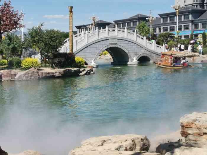 恼包旅游区-"脑包村位于呼和浩特市的新城区,虽然是新开.