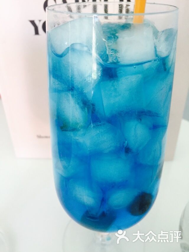 蓝柑气泡水