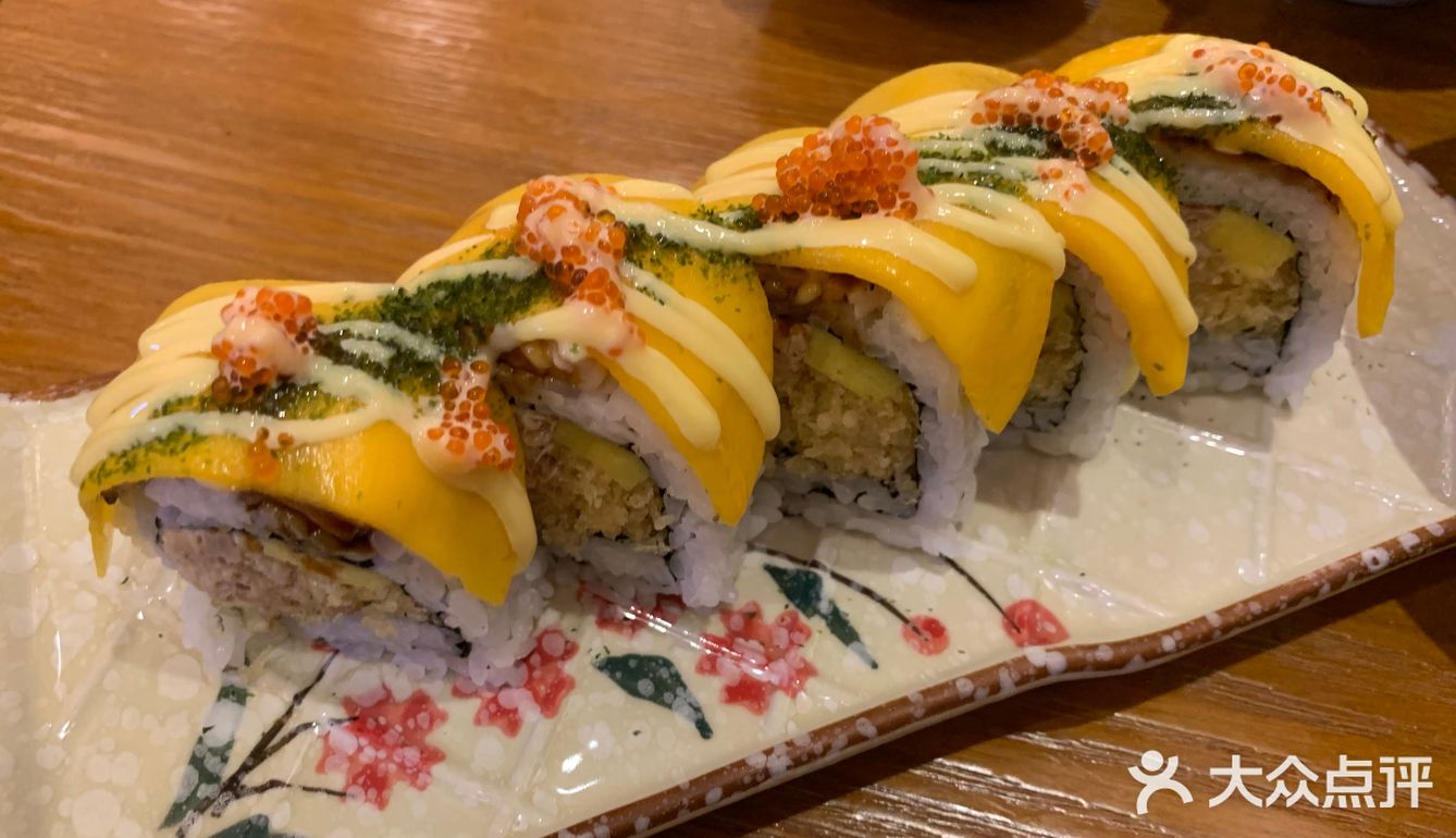 浅草君日本料理只靠海鲜玉子烧,鹅肝手握就火遍了江干