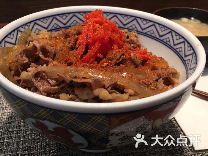 牛肉丼饭