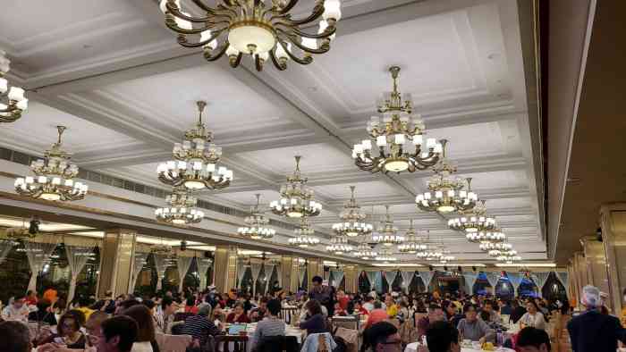 华丽宫大酒楼-"同学聚会安排在西槎路的华丽宫酒家,在同德.