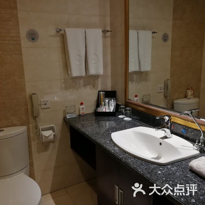 诸城华玺大酒店