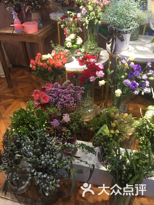 雁塔区 花店 草木时空鲜花(金辉国际店) 所有点评 07-07