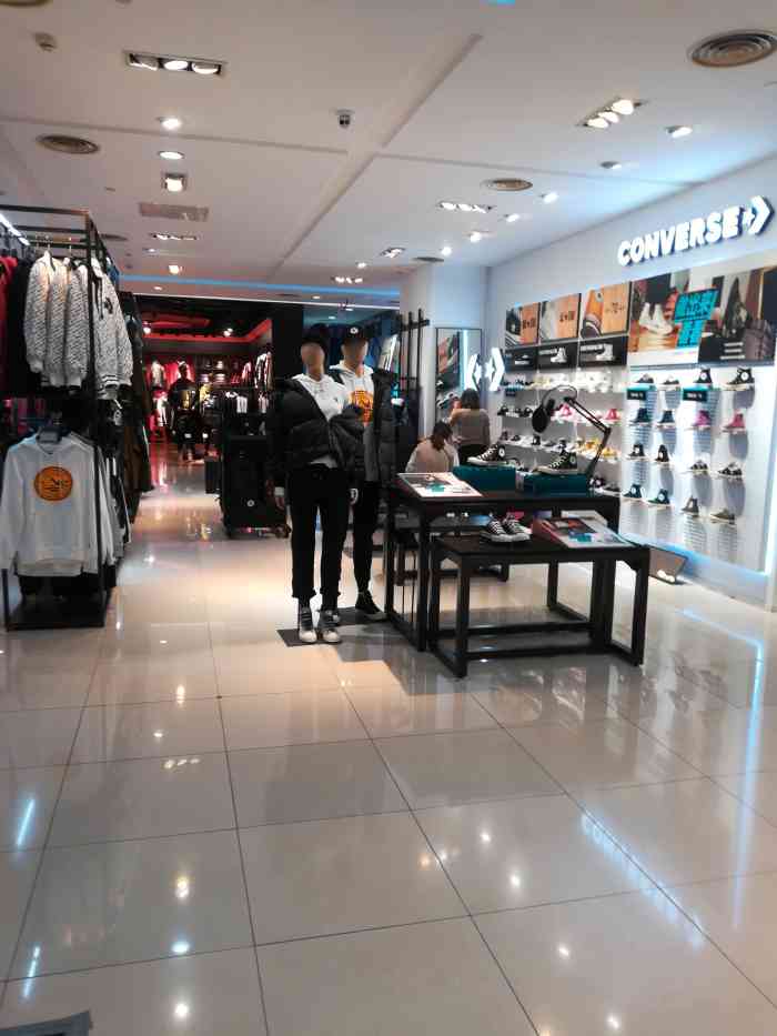 converse(群光广场店)-"店铺内鞋子比较少,本来想试s.