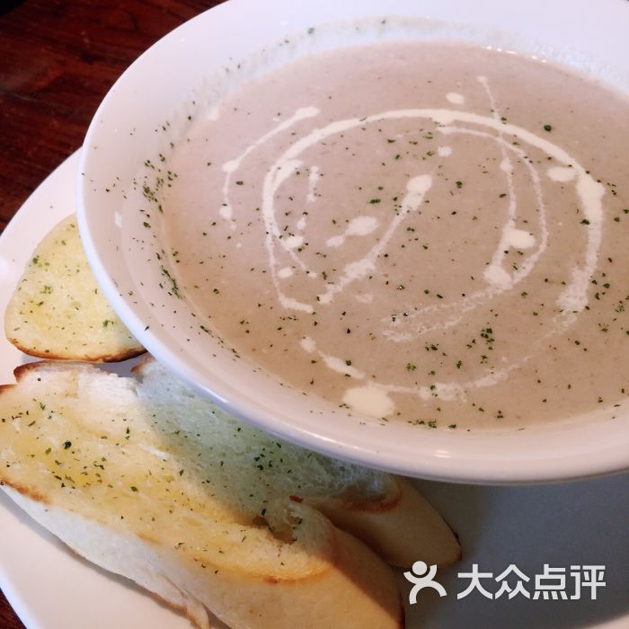 Lugas卢卡斯墨西哥意大利餐吧-奶油蘑菇汤图片