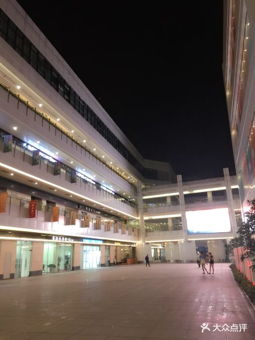 百度地图发现地铁下来还有那么远,只能等家.