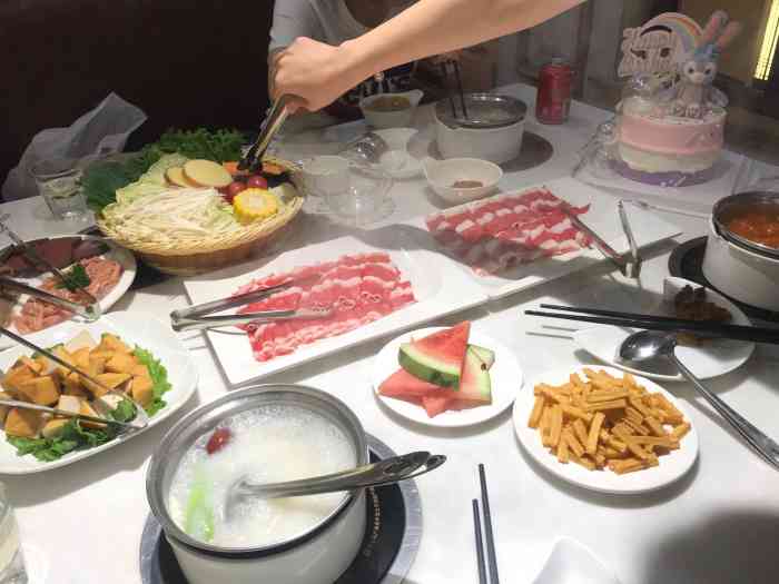捞悦国际海鲜(长城大街店)-"99地址:长城大街与七一路交叉口 [薄荷.