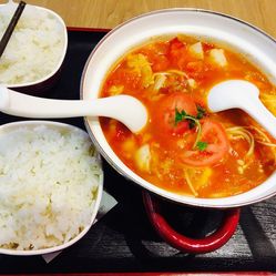番茄酸汤鱼 _oVz9NnH9Vo5pjH1jM0Igc4179wMS3gi3Cy96kSmuSooLz_lmsyLi2Jw3_LehKdUF5u7J_jS4MuCaeLAHD0KTg.jpg