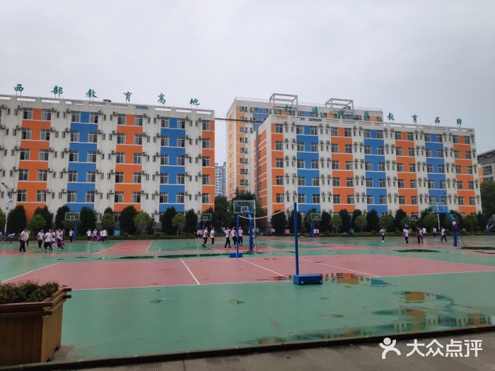 汉中市龙岗中学图片