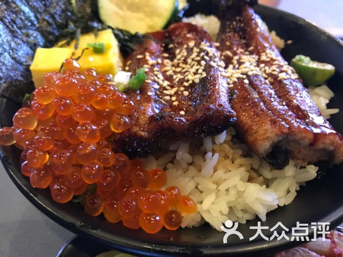 鳗鱼丼饭