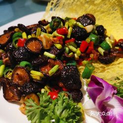 上宴芦花鸡椒麻鱼新疆菜的农家小香菇好不好吃?用户评价口味怎么样?