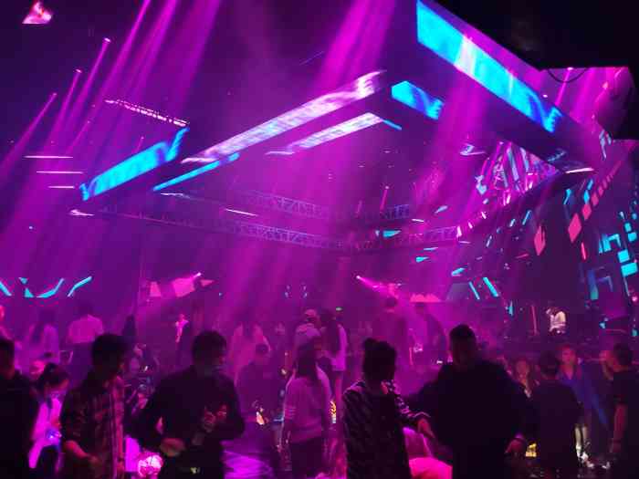 e11 space club-"[薄荷]环境:要说徐州人气最高的夜店,就.
