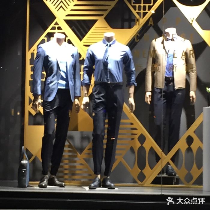 劲霸男装(曼哈顿商业广场店)图片 - 第2张