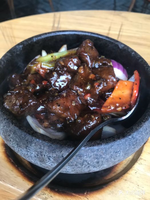 石锅黑椒牛小排