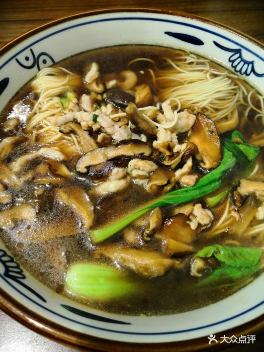 蘑菇肉丝面