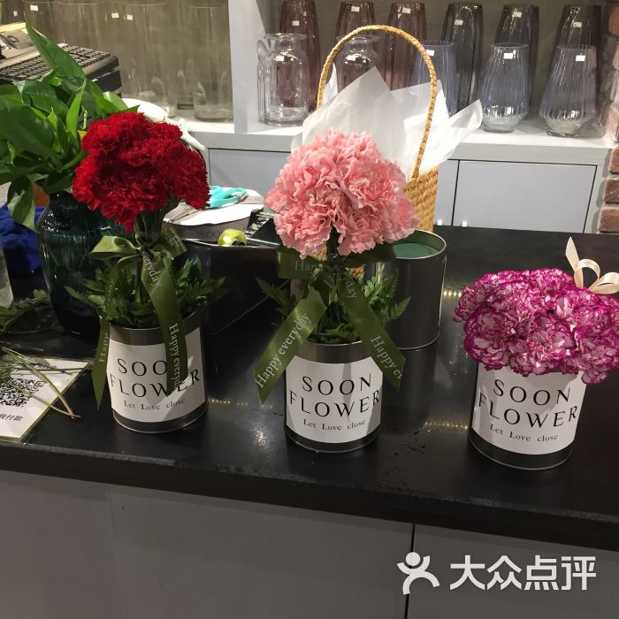 soon flower 束恩花店(武商广场购物中心)图片 第1张