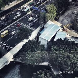 江边城外人均_江边城外烤鱼图片