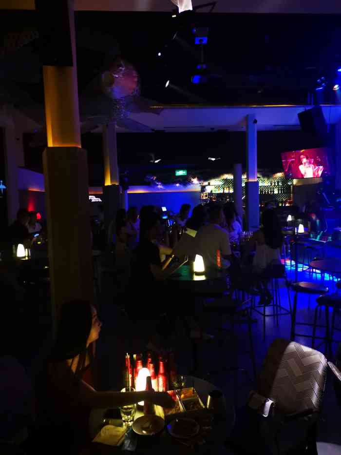 莲花府邸音乐餐酒吧