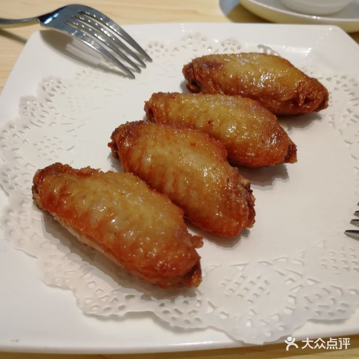 晴茶餐港式茶餐厅蒜香鸡中翼图片