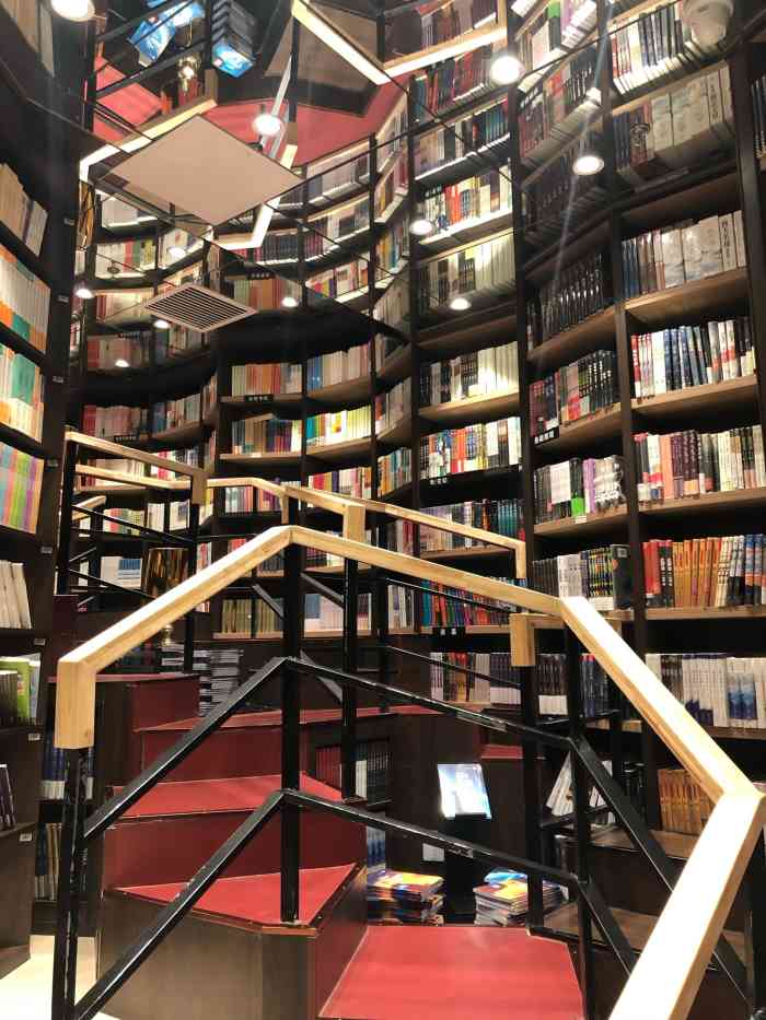 钟书阁(融科店)