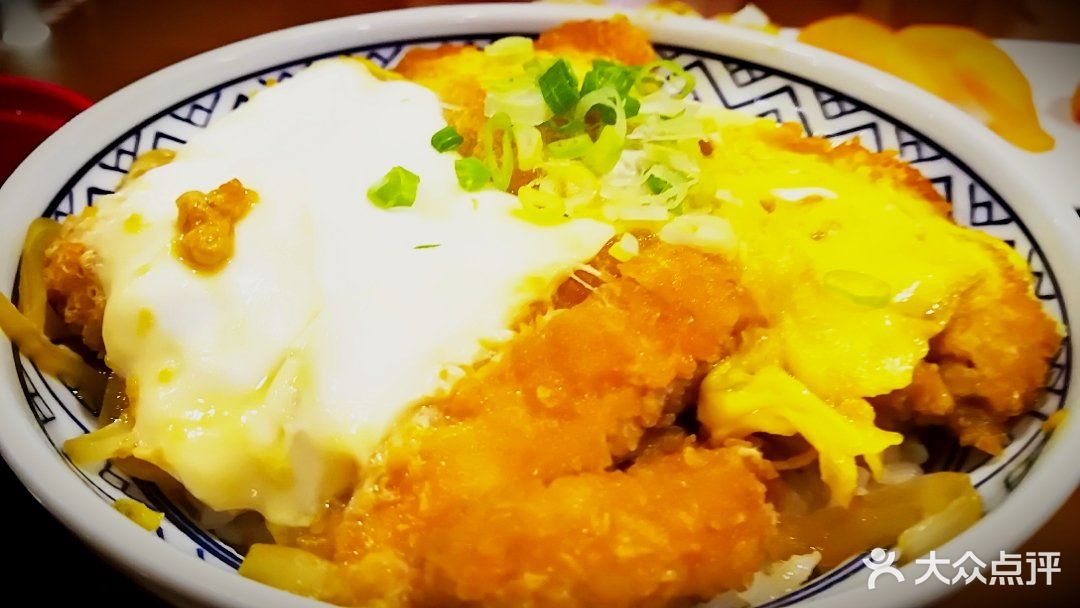 炸猪排盖饭