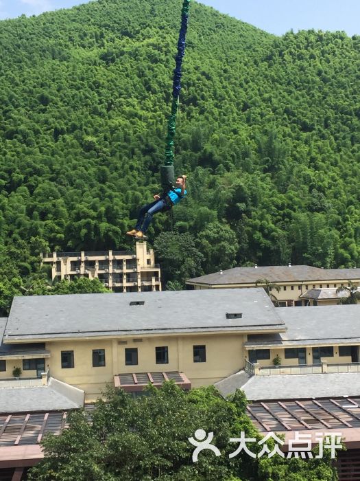 统景蹦极:第一次来统景这里蹦极,说实话,.重庆运