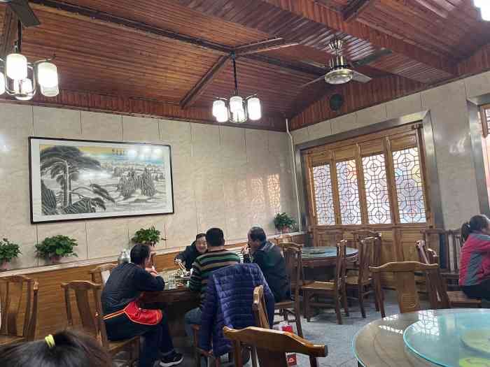 每次到三原办事都会光顾的万宝楼