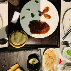 大董烤鸭店人均消费