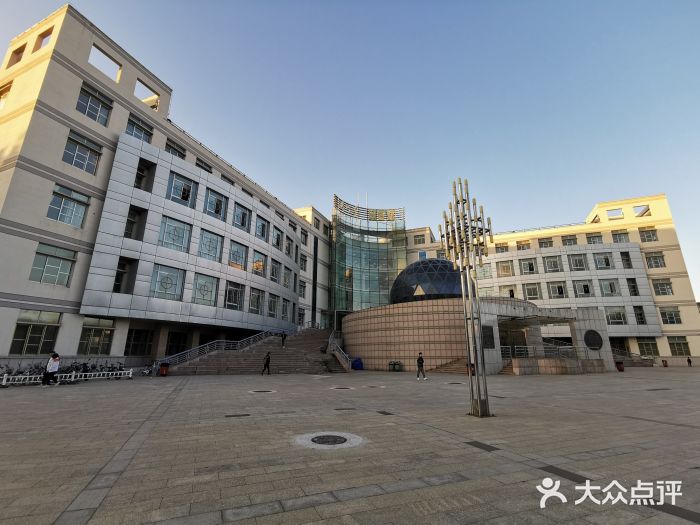 内蒙古农业大学图书馆图片