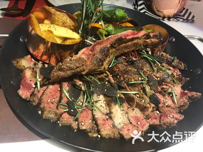 700克澳洲烤带骨牛眼肉