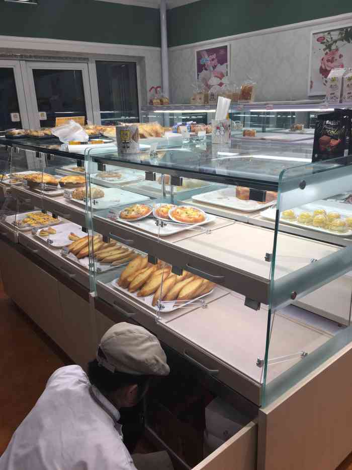 丹香(卓越蔚蓝群岛店)-"一家遍布岛城的蛋糕店,味道很