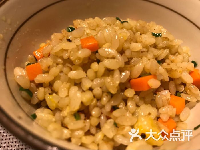 天气很热用英文怎么说?小伙伴告诉我说是we