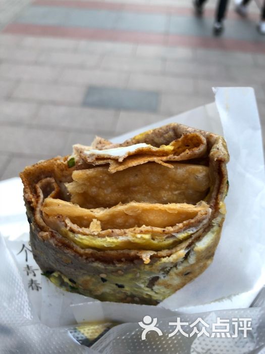 兰小花煎饼:我是在桐城路南门小学门口的店面