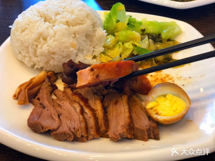 鹅肉加鸡腿双拼饭