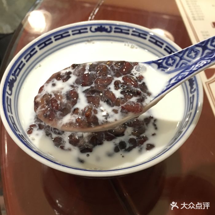 黄氏许牛奶甜品(万达金街店)牛奶黑糯米图片 - 第2张